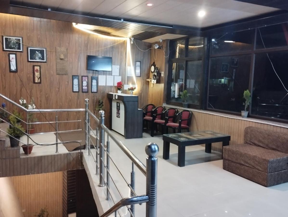 Green view resort New Tehri Buitenkant foto